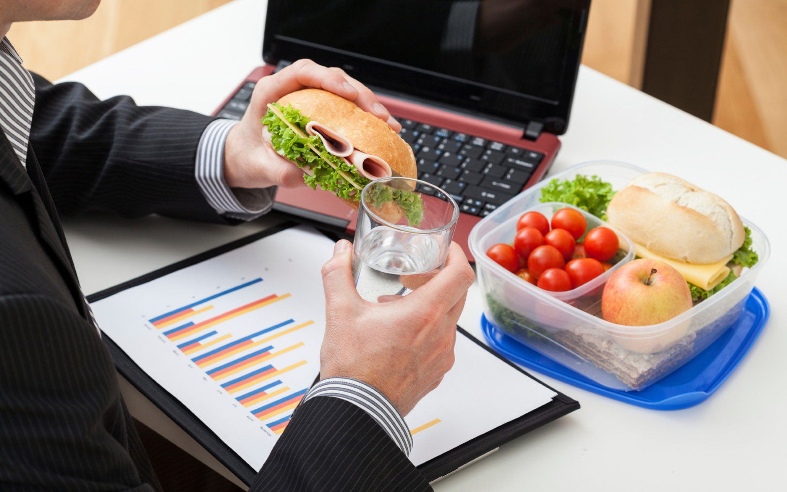 October's Nutrition News: Healthy Eating at Work